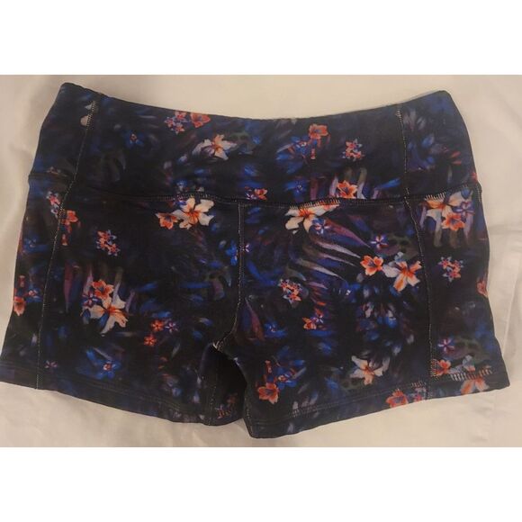 FLEO SHORTS - Picture 2 of 3